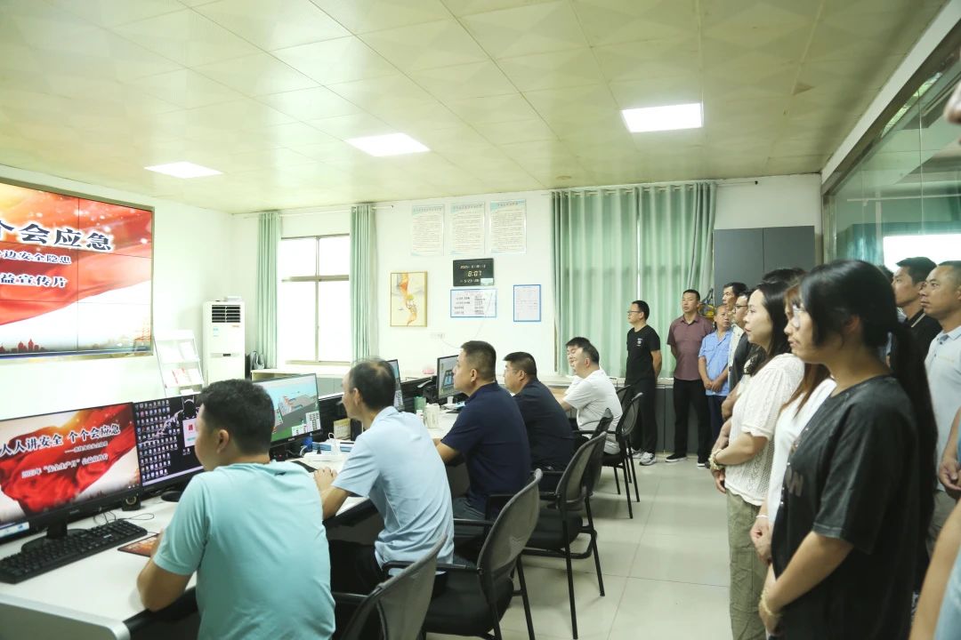 1751445874577936.jpg 1751445874577936.jpg